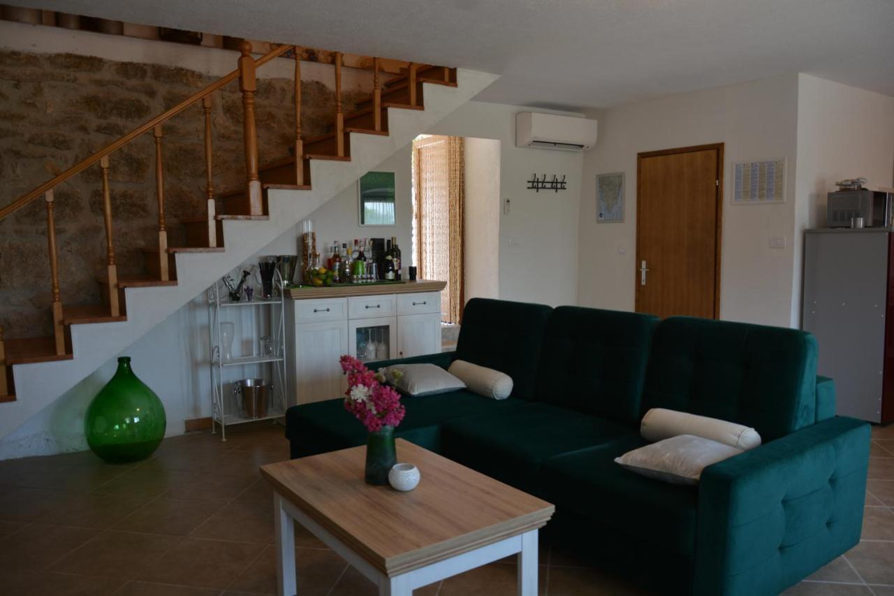 Casa Ferata - Holiday Home Vižinada Kültér fotó