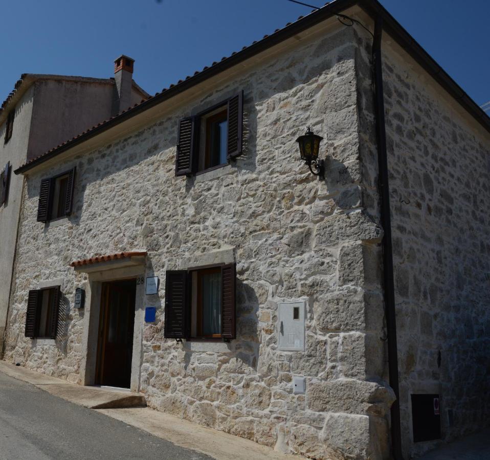 Casa Ferata - Holiday Home Vižinada Kültér fotó