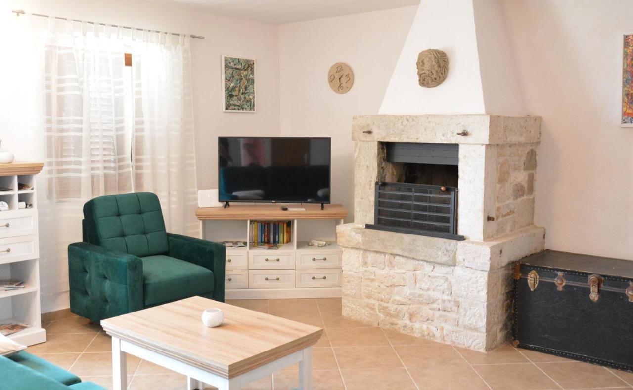 Casa Ferata - Holiday Home Vižinada Kültér fotó
