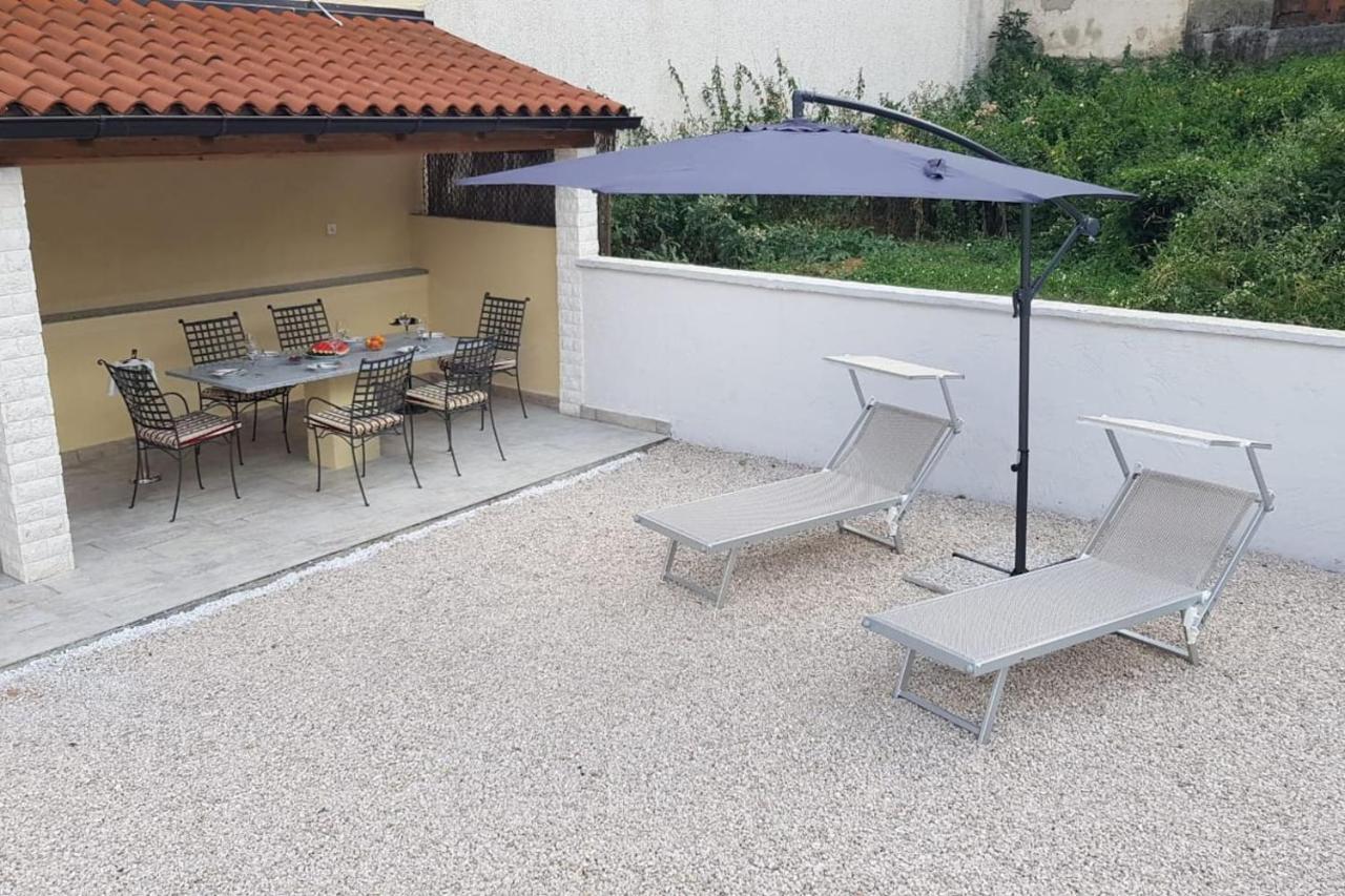 Casa Ferata - Holiday Home Vižinada Kültér fotó